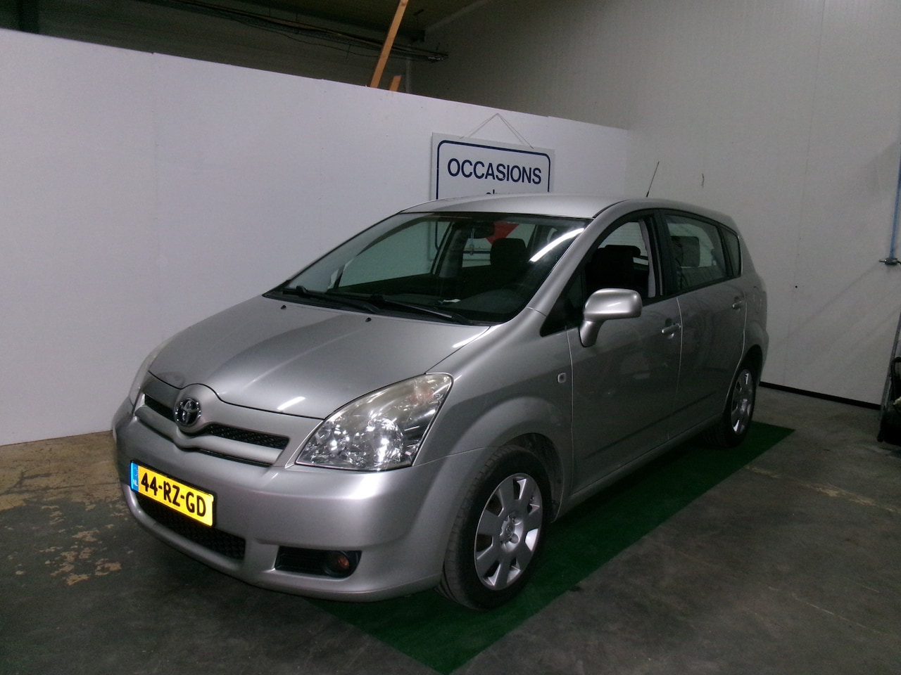 Toyota Verso - 1.8 VVT-i Sol 133000 km NAP  Nieuwe APK - AutoWereld.nl