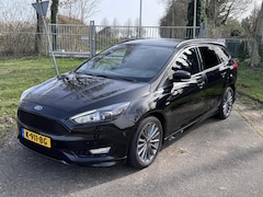 Ford Focus Wagon - 1.5 ST-Line STUUR- STOELVERWARMING*CARPLAY