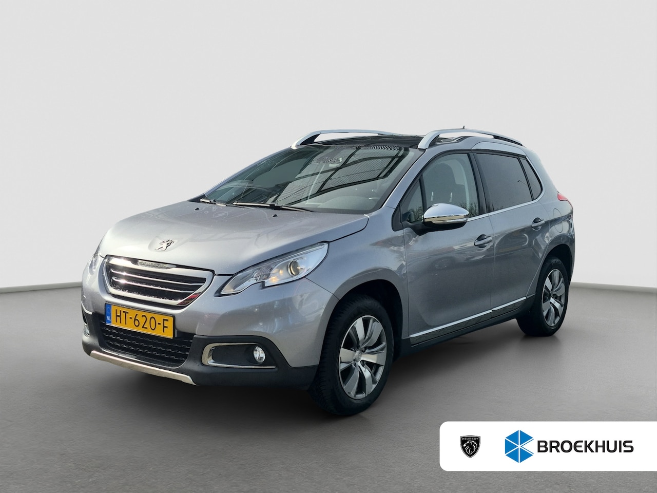 Peugeot 2008 - 1.2 PureTech Allure Panoramadak | Trekhaak | Parkeersensoren | Climate control | - AutoWereld.nl