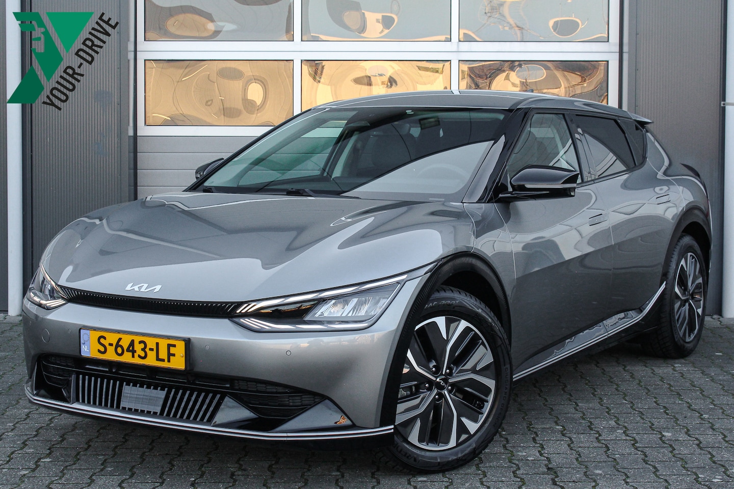 Kia EV6 - Plus 77.4 kWh | Fabrieksgarantie + Trekhaak | Nette en zeer complete EV6 met historie (dea - AutoWereld.nl