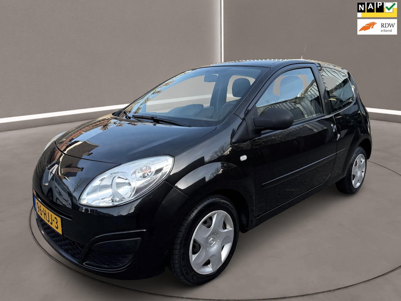 Renault Twingo - 1.2 Authentique 59 Pk Airco 140 dkm Nap - AutoWereld.nl