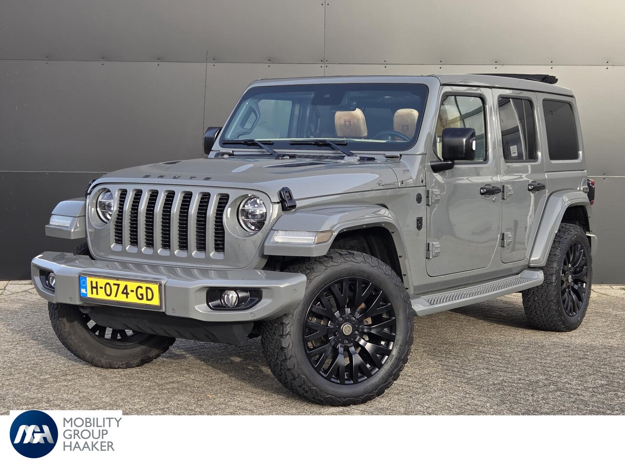 Jeep Wrangler - 2.0T Rubicon BRUTE | Cabrio | Apple-Android | Adaptive Cruise Control | Trekhaak - AutoWereld.nl