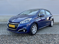 Peugeot 208 - 1.2 PureTech Blue Lion 5 deurs [ Fm navi, apple carplay, airco, cruise, pdc ]