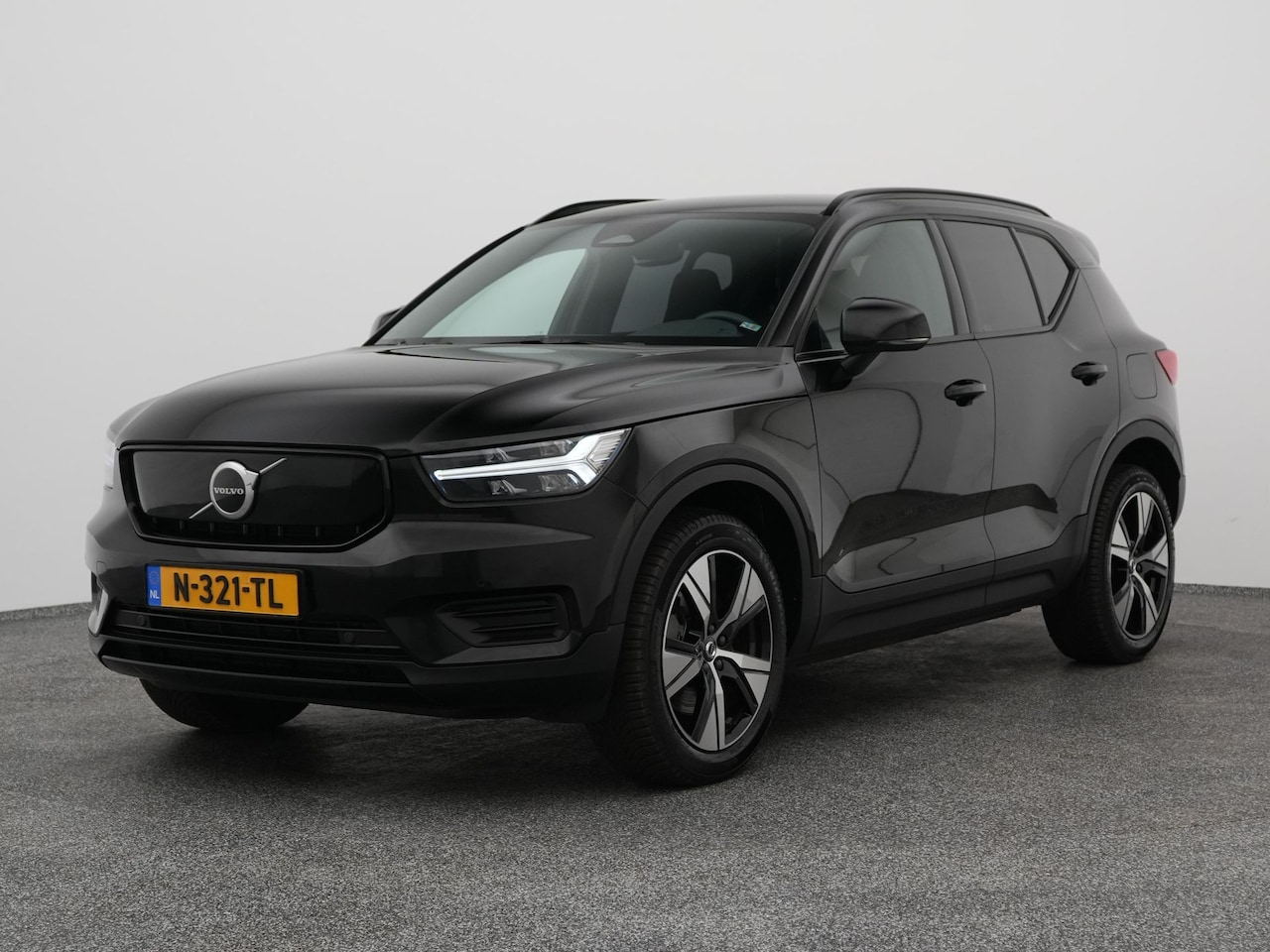 Volvo XC40 - Recharge Plus | CAMERA | CRUISE  | STOEL- EN STUURVERW. - AutoWereld.nl