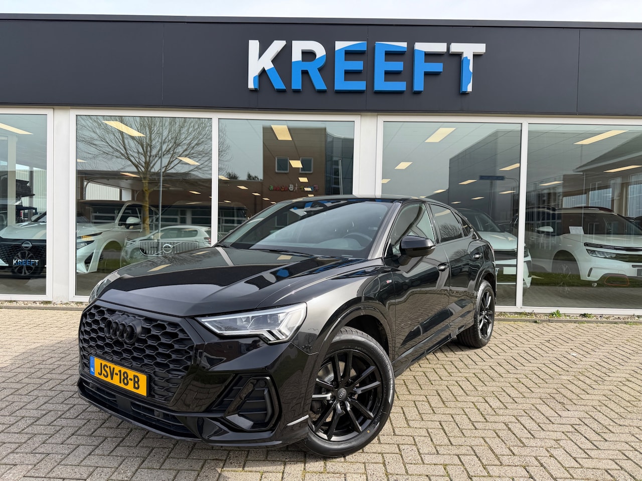 Audi Q3 Sportback - 35 TFSI S Edition Apple carplay - AutoWereld.nl