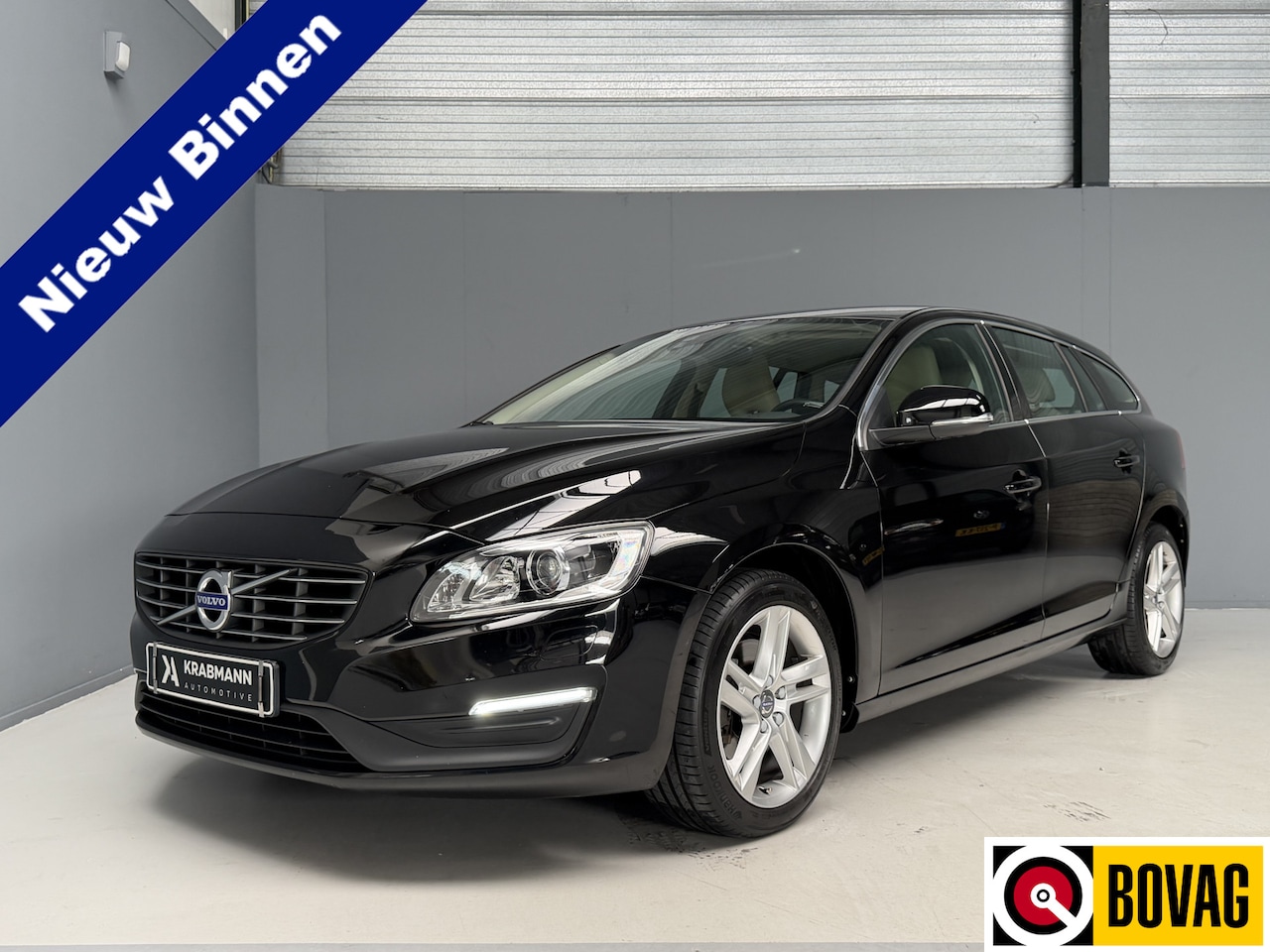 Volvo V60 - 1.5 T3 Nordic+ Automaat|Leder|Xenon|Cruise - AutoWereld.nl