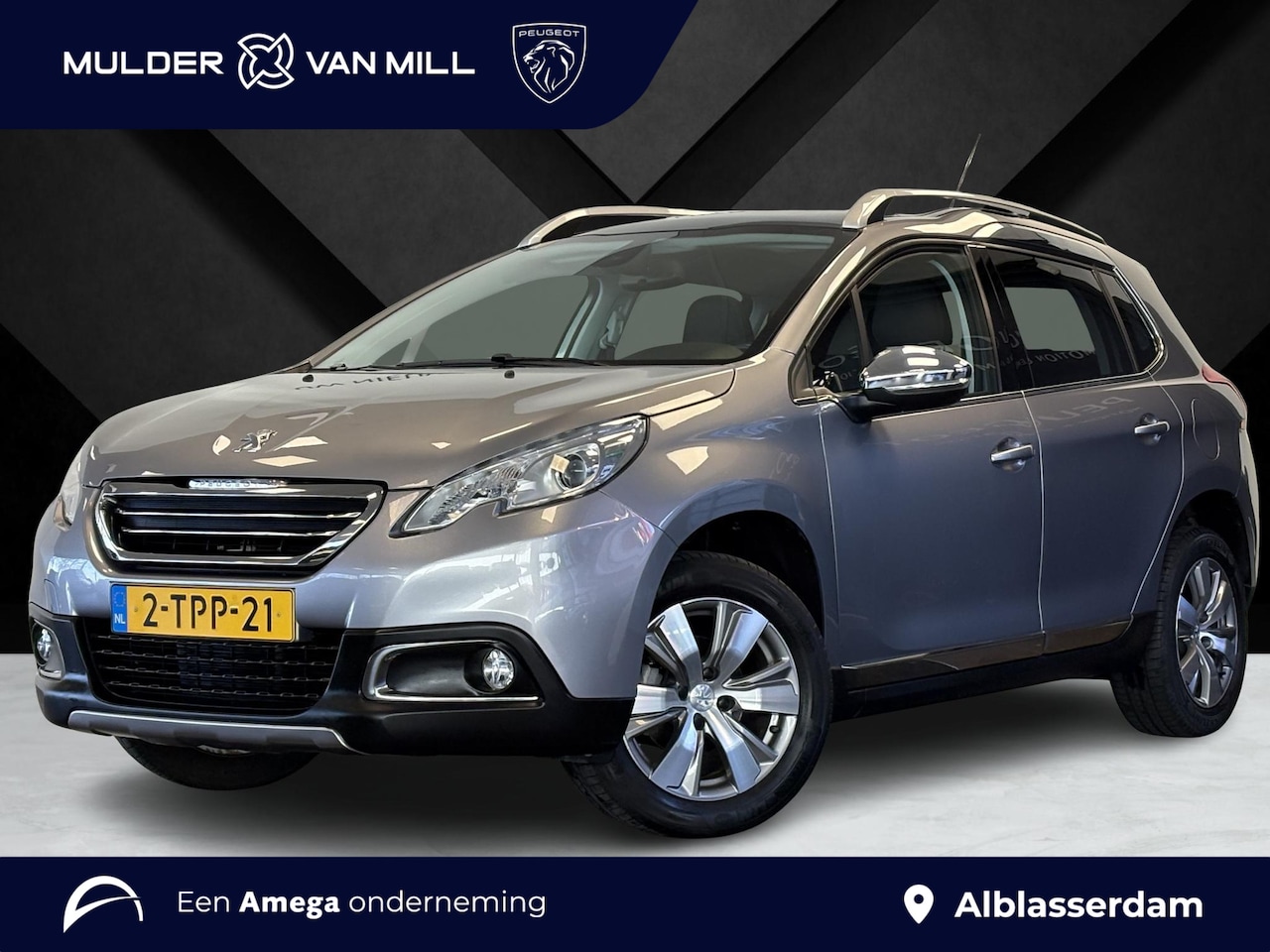 Peugeot 2008 - Allure Pack Premium Plus 1.2 82pk ETG5 | PANODAK | TREKHAAK | LEDER/STOF | NAVI | CLIMA | - AutoWereld.nl