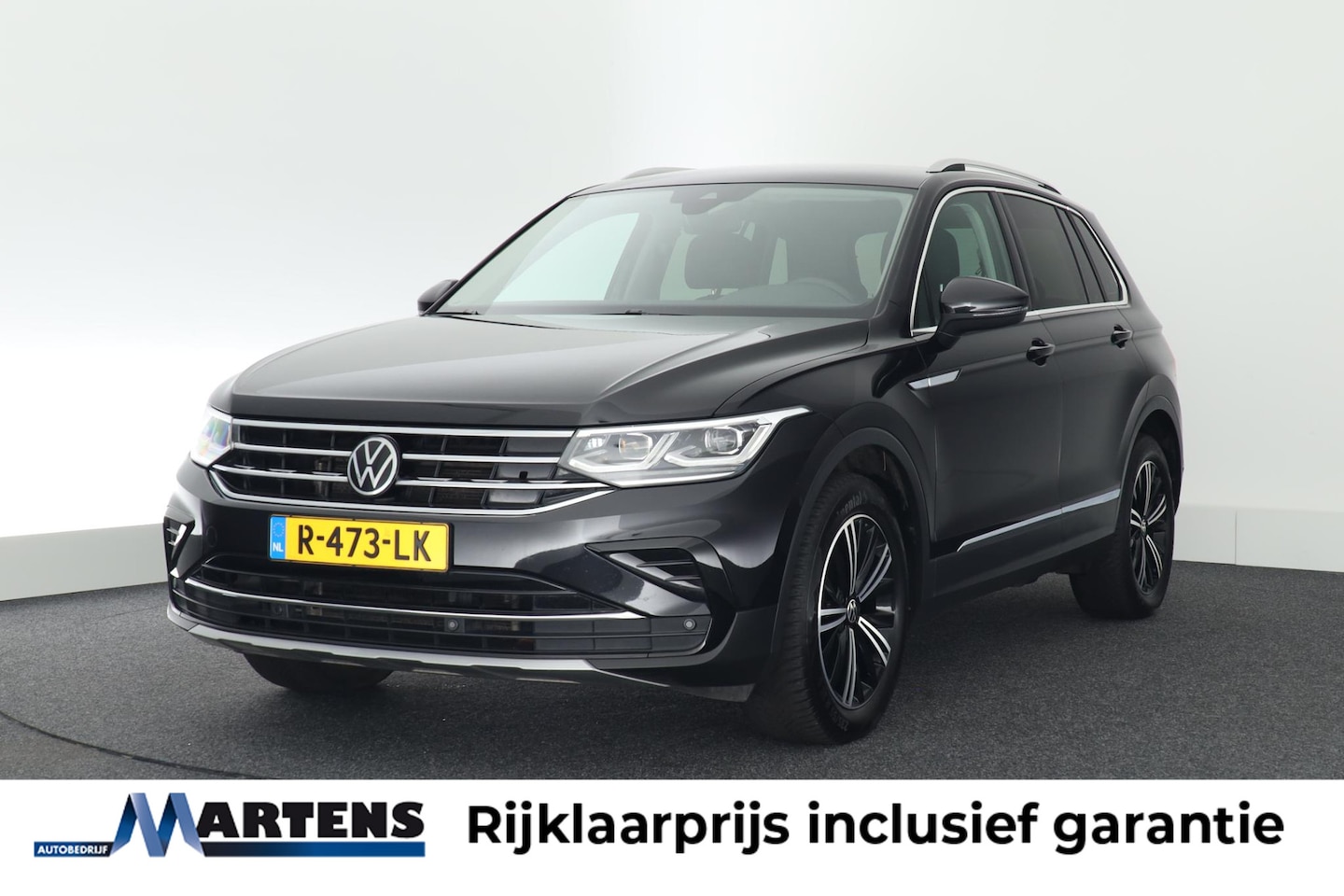 Volkswagen Tiguan - 1.5 TSI 150pk DSG Elegance Camera Trekhaak Navigatie Virtual Cockpit Stoelverwarming - AutoWereld.nl