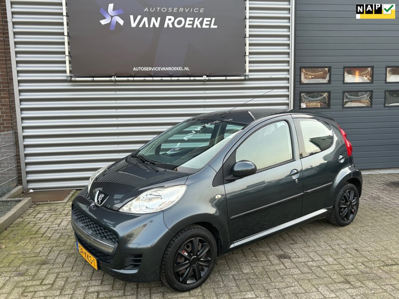 Peugeot 107 - 1.0-12V Sublime | Airco | Apk | Centrale vergrendeling - AutoWereld.nl