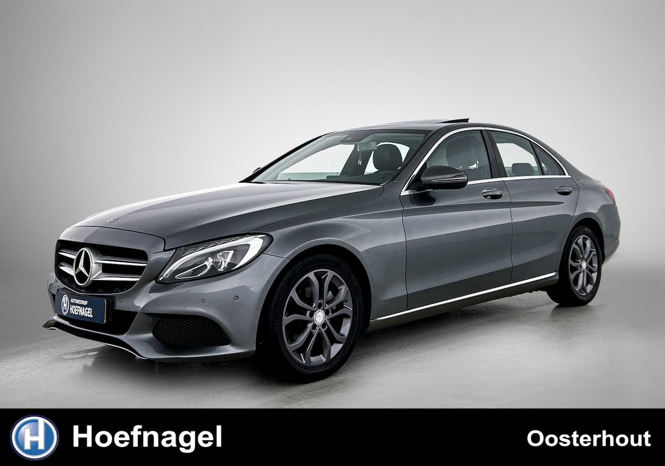 Mercedes-Benz C-klasse - 180 Premium Plus | Automaat | Cruise control | Stoelverwarming | Navigatie | Panoramadak - AutoWereld.nl