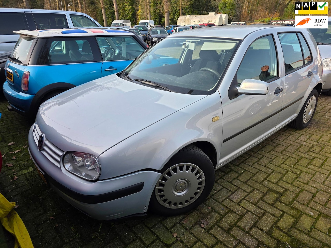 Volkswagen Golf - 1.9 TDI Trendline 5-deurs AIRCO - AutoWereld.nl
