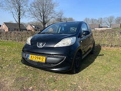 Peugeot 107 - 1.0-12V XR