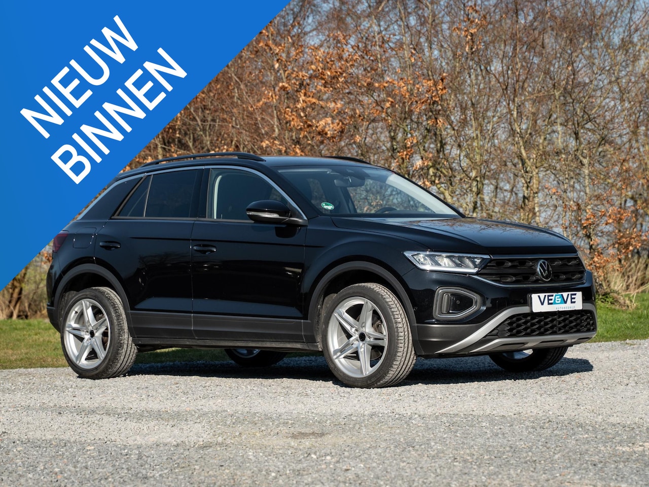 Volkswagen T-Roc - 1.0 TSI Life Business // carplay // camera // verwarmde voorstoelen - AutoWereld.nl