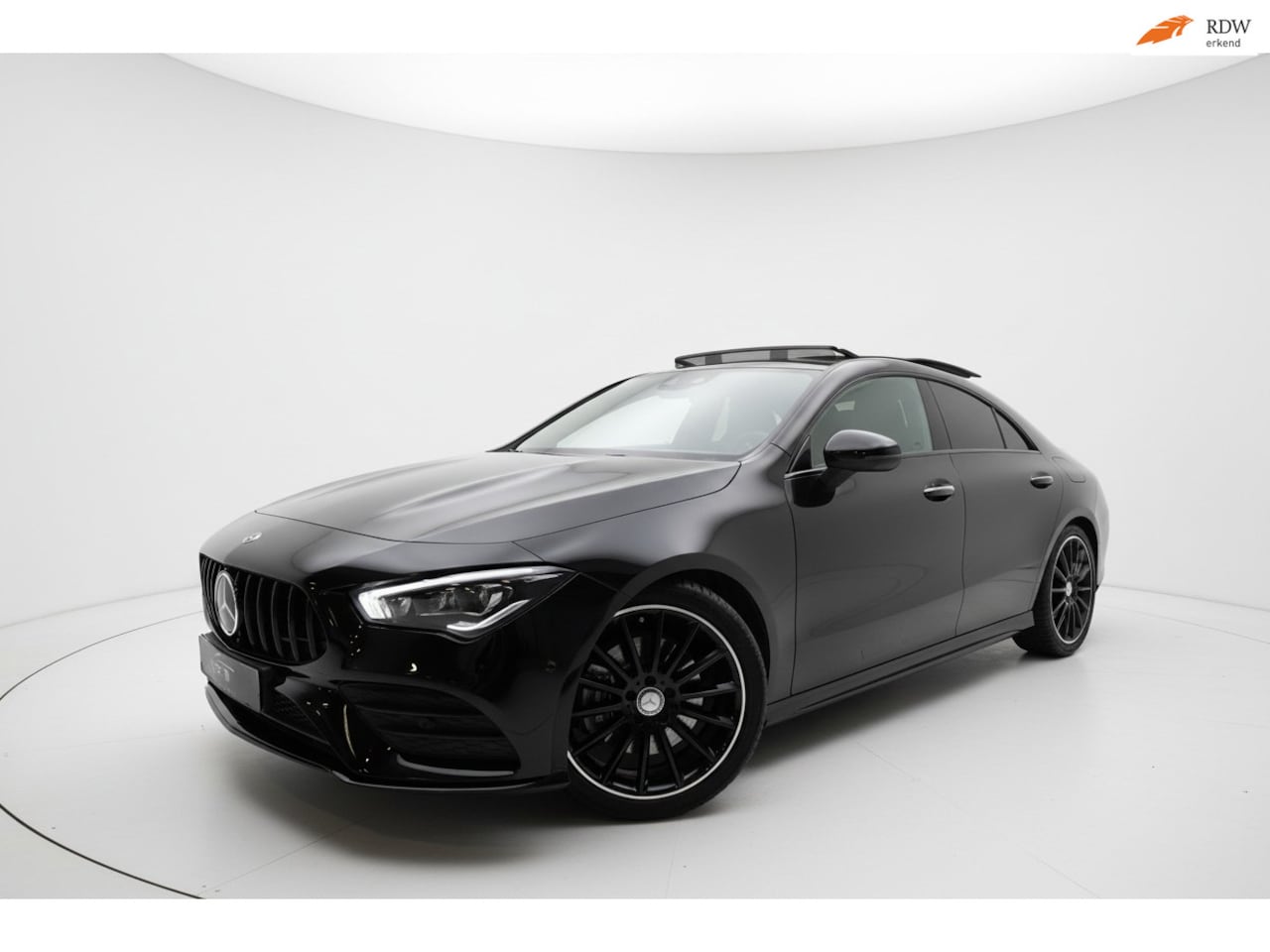 Mercedes-Benz CLA-Klasse - 200 AMG NIGHT PANO SFEER MEMORY - AutoWereld.nl