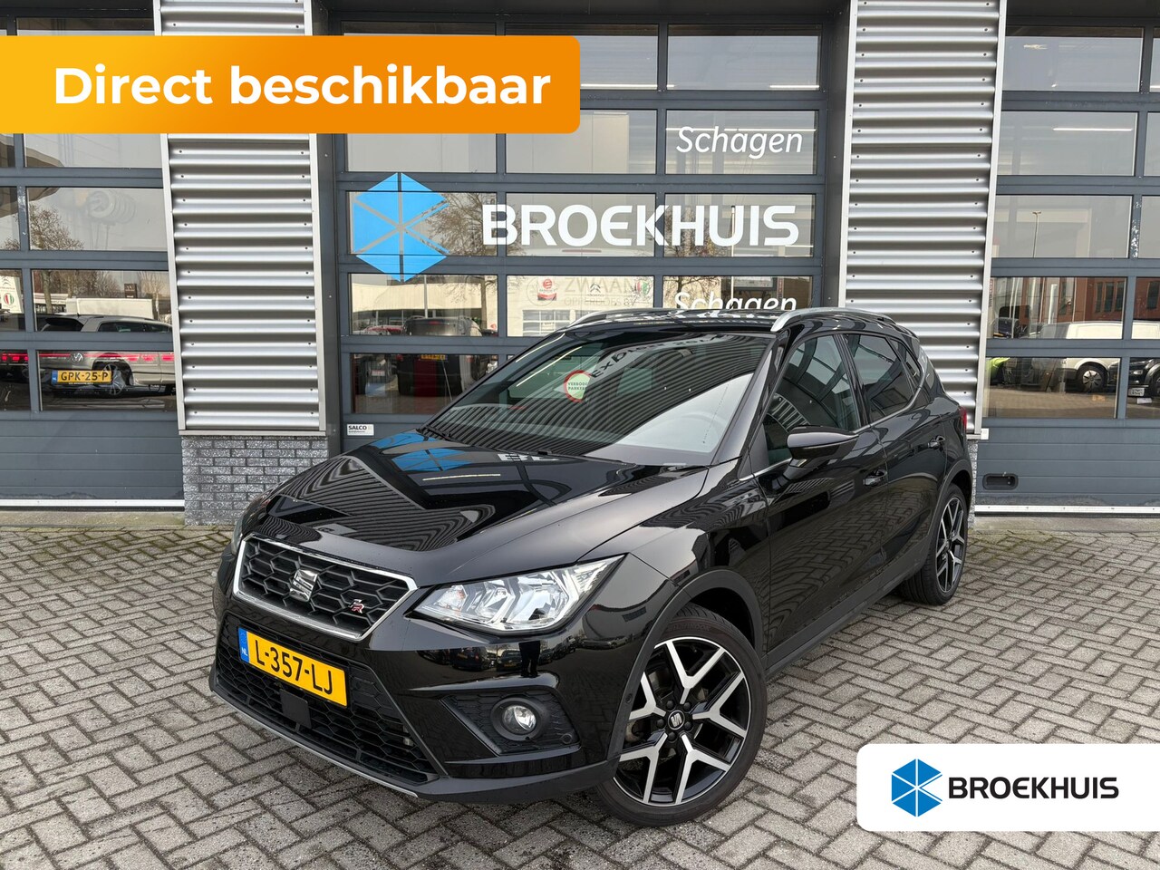 SEAT Arona - 1.0 TSI 110 pk FR Business Intense Achertuitrij camera | Climatronic | Parkeersensoren | A - AutoWereld.nl