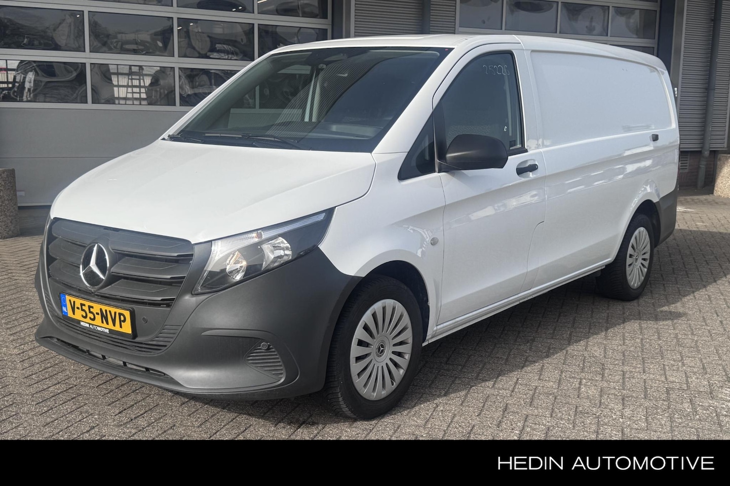 Mercedes-Benz Vito - 116 L2 Automaat Pro | Stoelverwarming | Cruise Control | Camera | Navigatie | Airco | Dode - AutoWereld.nl