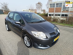 Toyota Auris - 1.6-16V Sol