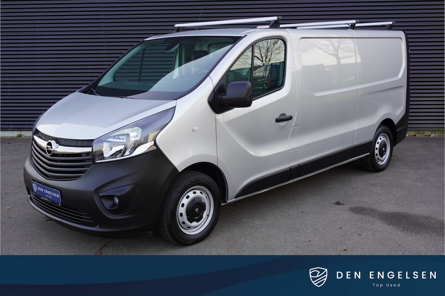 Opel Vivaro - 1.6 CDTI L2H1 Sport Navigatie Camera Cruise control Trekhaak Airco Euro6 - AutoWereld.nl