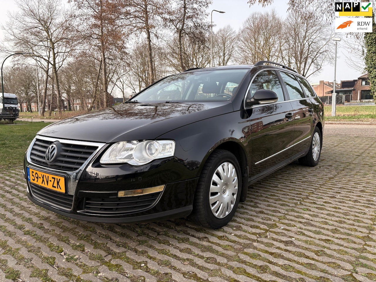 Volkswagen Passat Variant - 2.0 FSI Comfortline Business - airco - cruise control - AutoWereld.nl