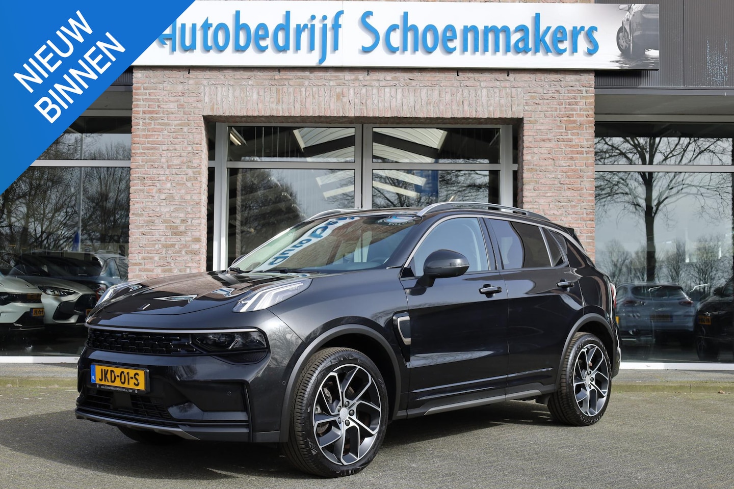 Lynk & Co 01 - 1.5 261PK! 6.6Kwh LADEN! LUXURYLINE! 360-CAMERA PANO/SCHUIF INFINITY DAB NAVI CARPLAY STOE - AutoWereld.nl