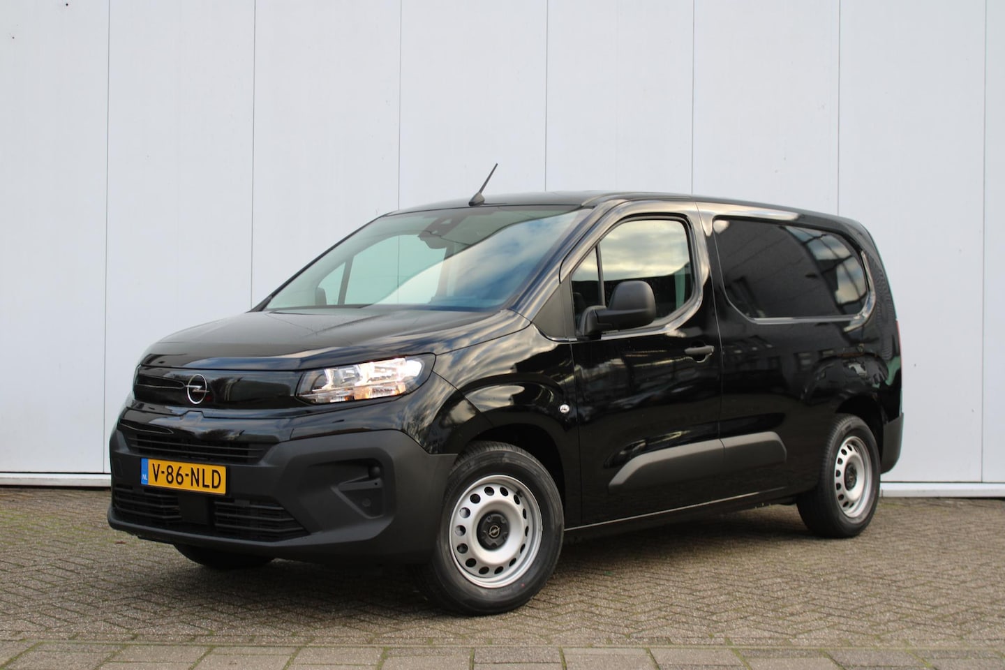 Opel Combo Electric - 136 pk L2 50kWh Parkeercamera / Carplay / Cruise-control - AutoWereld.nl