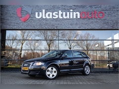 Audi A3 Sportback - 1.6 FSI Attraction , Trekhaak, Cruise control,