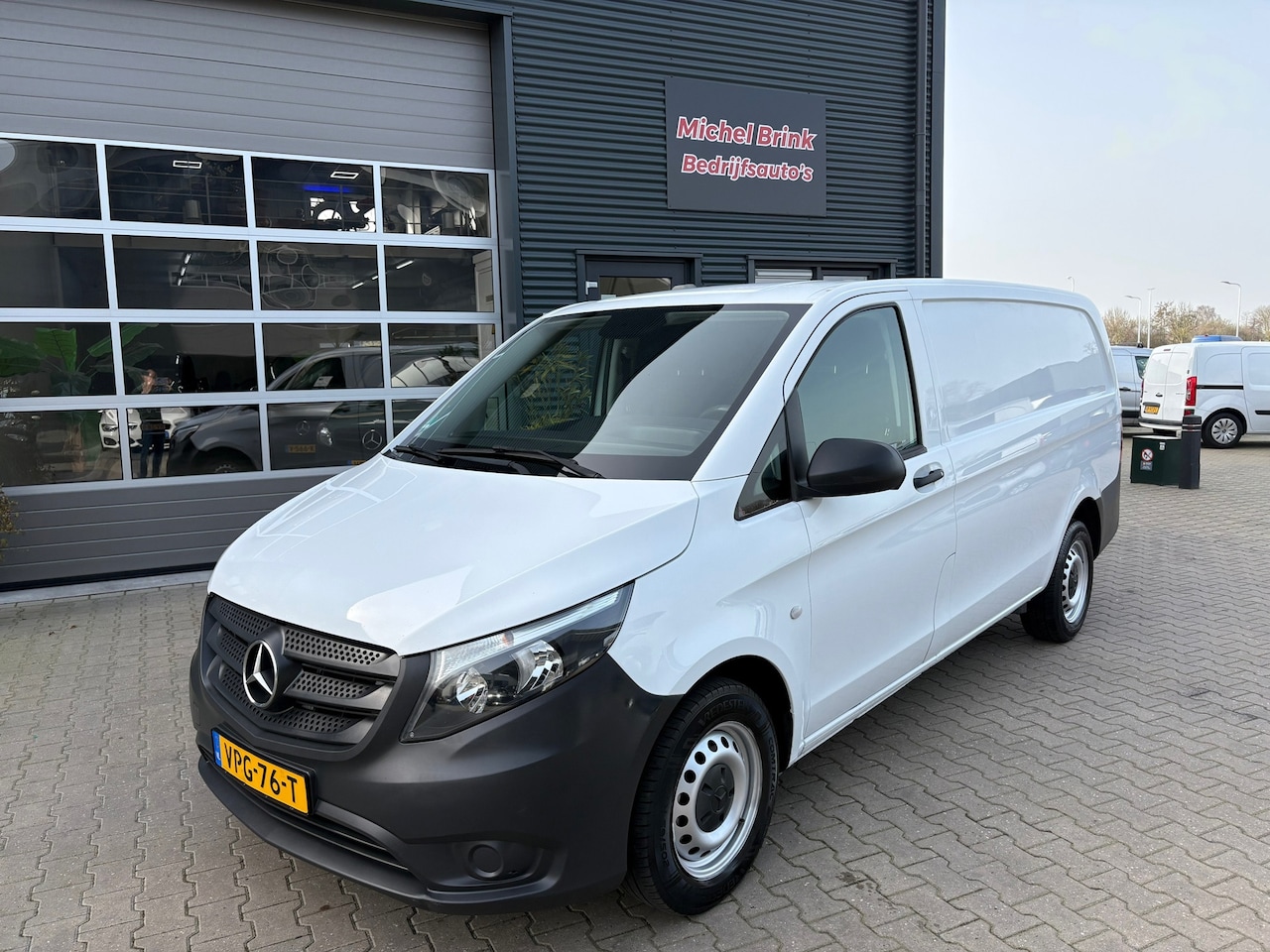 Mercedes-Benz Vito - 111 CDI Lang Business Professional Plus 111 CDI Lang Business Professional Plus - AutoWereld.nl