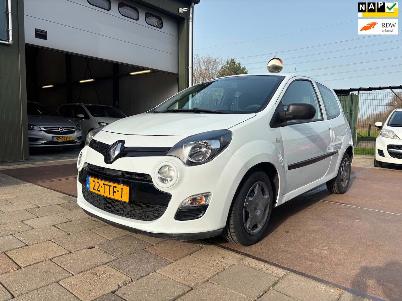 Renault Twingo - 1.2 16V Authentique Facelift model - AutoWereld.nl