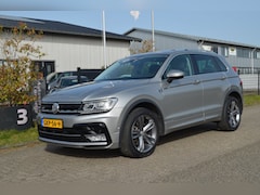 Volkswagen Tiguan - 2.0 TSI 4Motion R-line Highline Pano|Camera|Standkachel