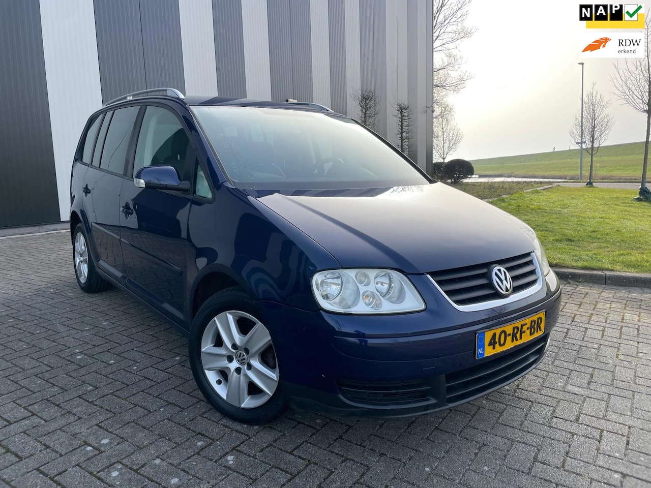 Volkswagen Touran - 1.6 Trendline Cruise-Lmv-Trekhaak - AutoWereld.nl