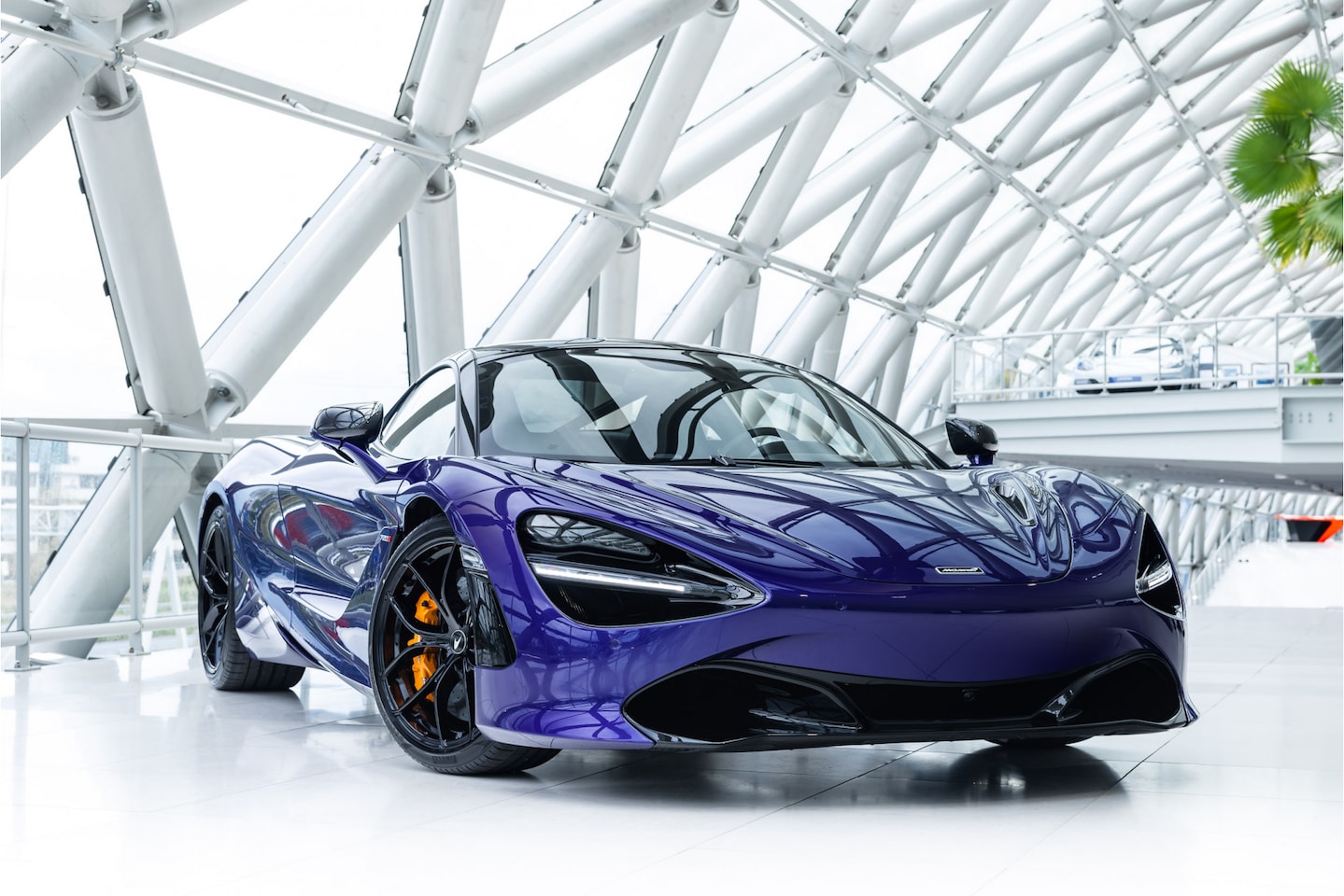 McLaren 720S - 4.0 V8 Performance | Lantana Purple | MSO Black Pack | - AutoWereld.nl
