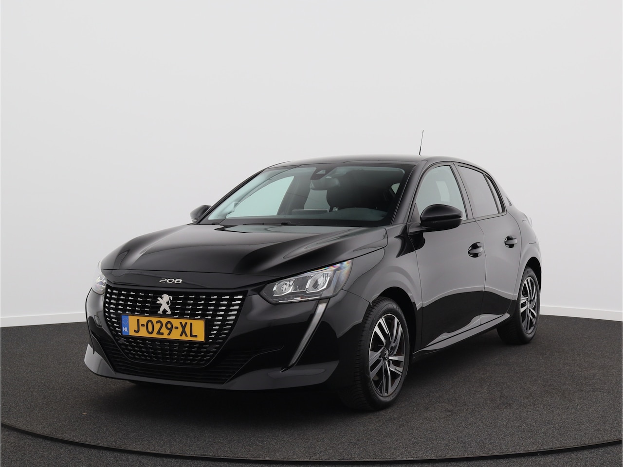 Peugeot 208 - 1.2 PureTech Blue Lease Allure/ zeer mooi! - AutoWereld.nl