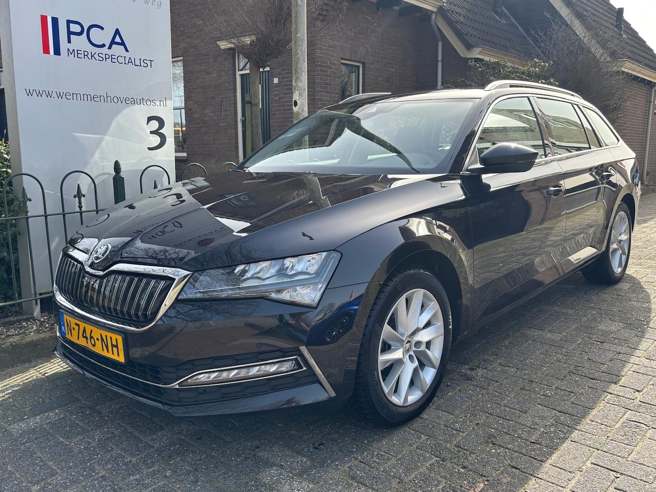 Skoda Superb Combi - 1.4 TSI iV Business Edition Plus 1.4 TSI iV Business Edition Plus - AutoWereld.nl
