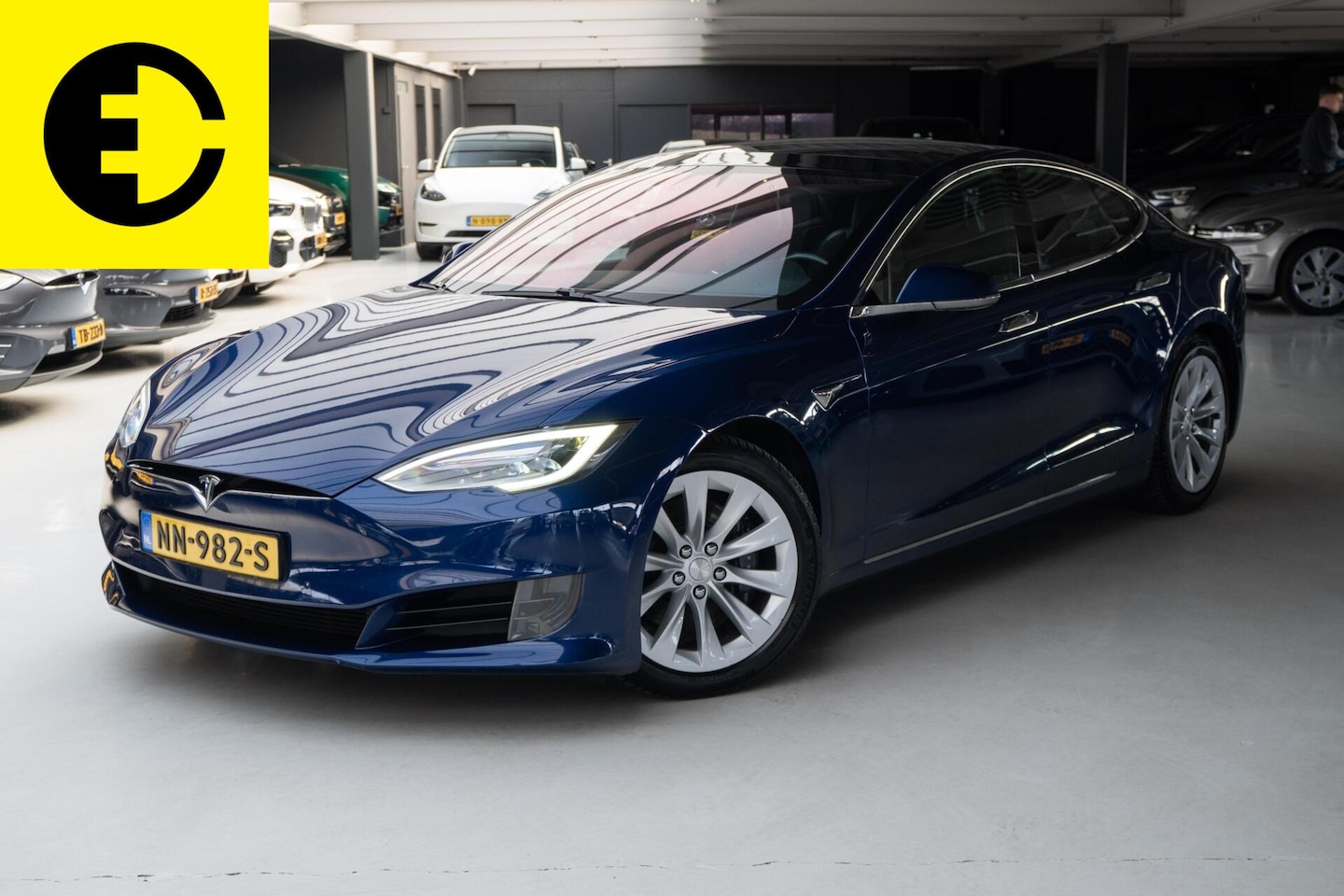 Tesla Model S - 90D Base | Free Supercharching* | Premium connectivity | 90,8% SOH - AutoWereld.nl