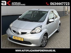 Toyota Aygo - 1.0-12V + Nieuwe Apk carplay Ele ramen