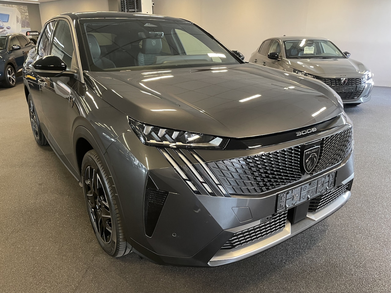 Peugeot 3008 - 1.2 Hybrid 145 GT AUTOMATISCHE ACHTERKLEP-STUURWIELVERWARMING-NAVIGATIE - AutoWereld.nl
