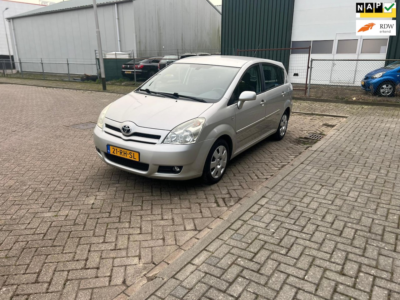 Toyota Corolla Verso - 1.8 VVT-i Sol 7p. Airco Cruise Automaat Pdc Trekhaak - AutoWereld.nl