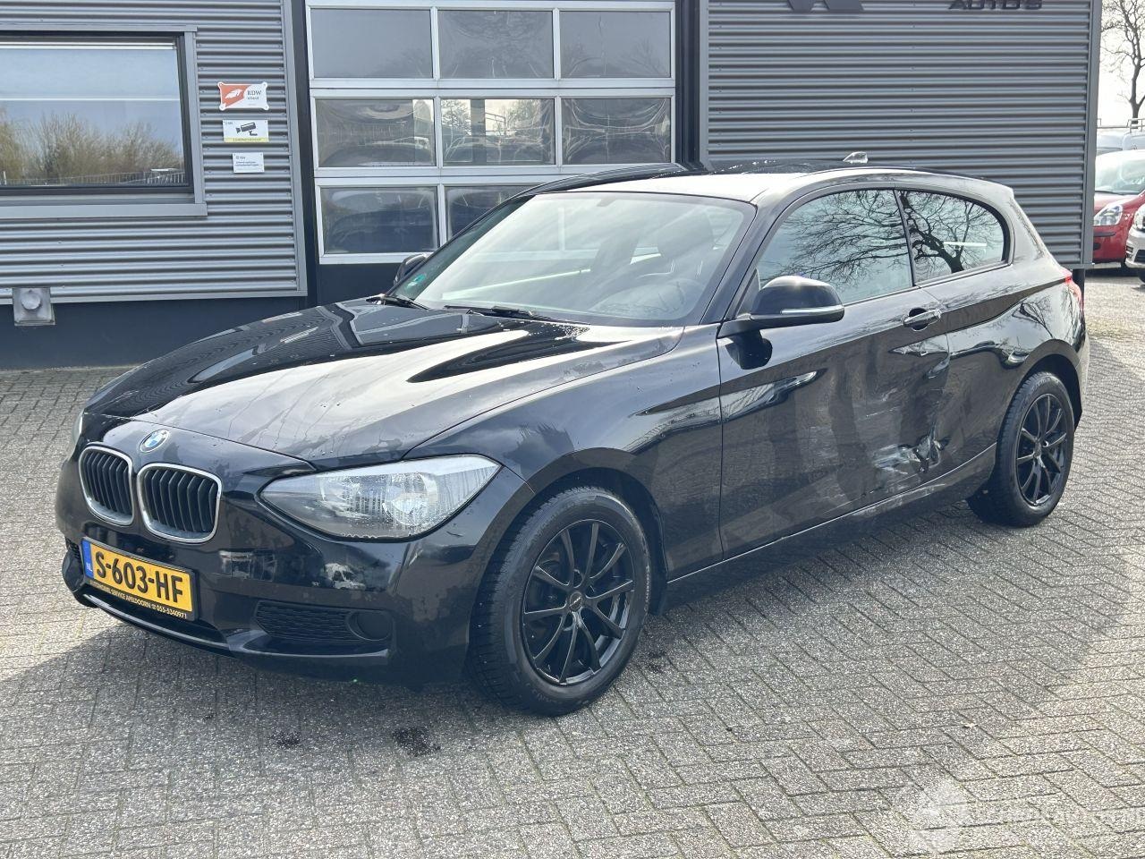 BMW 1-serie - 114i 114i 3drs - AutoWereld.nl