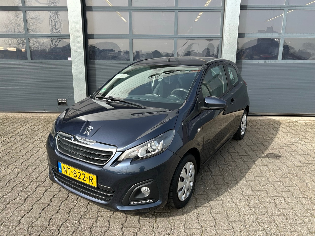 Peugeot 108 - 1.0 12V E-VTI 68pk 3-drs Blue Lion - AutoWereld.nl