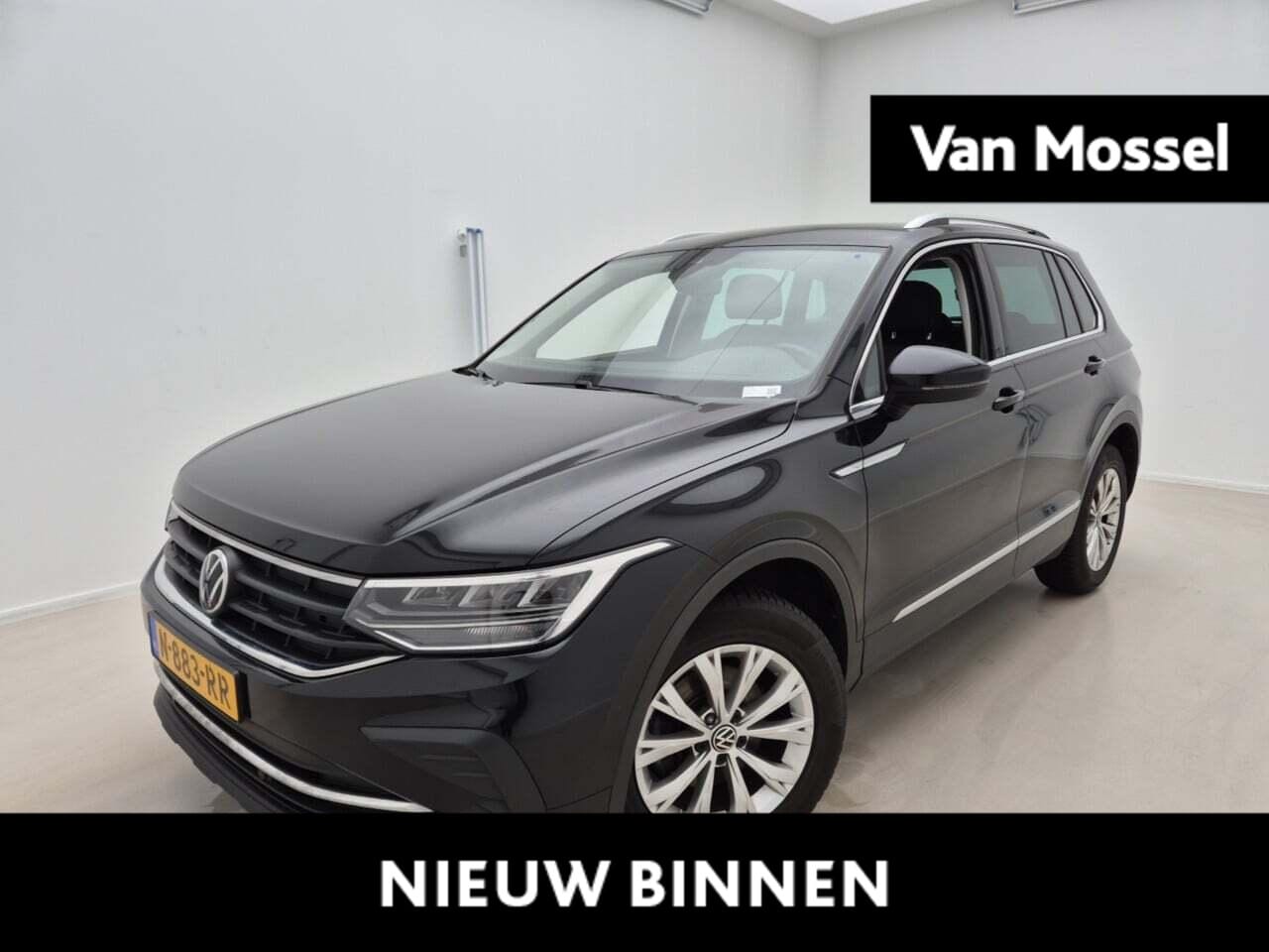 Volkswagen Tiguan - 1.5 TSI Life Business 130 PK| Origineel Nederlands | 1e Eigenaar | Navigatie | Achterklep - AutoWereld.nl