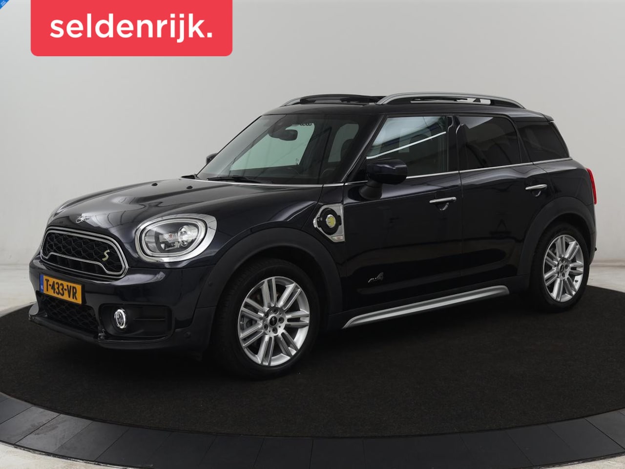 MINI Countryman - 1.5 Cooper S E ALL4 Chili | Panoramadak | Leder | Head-Up | Harman/Kardon | Stoelverwarmin - AutoWereld.nl