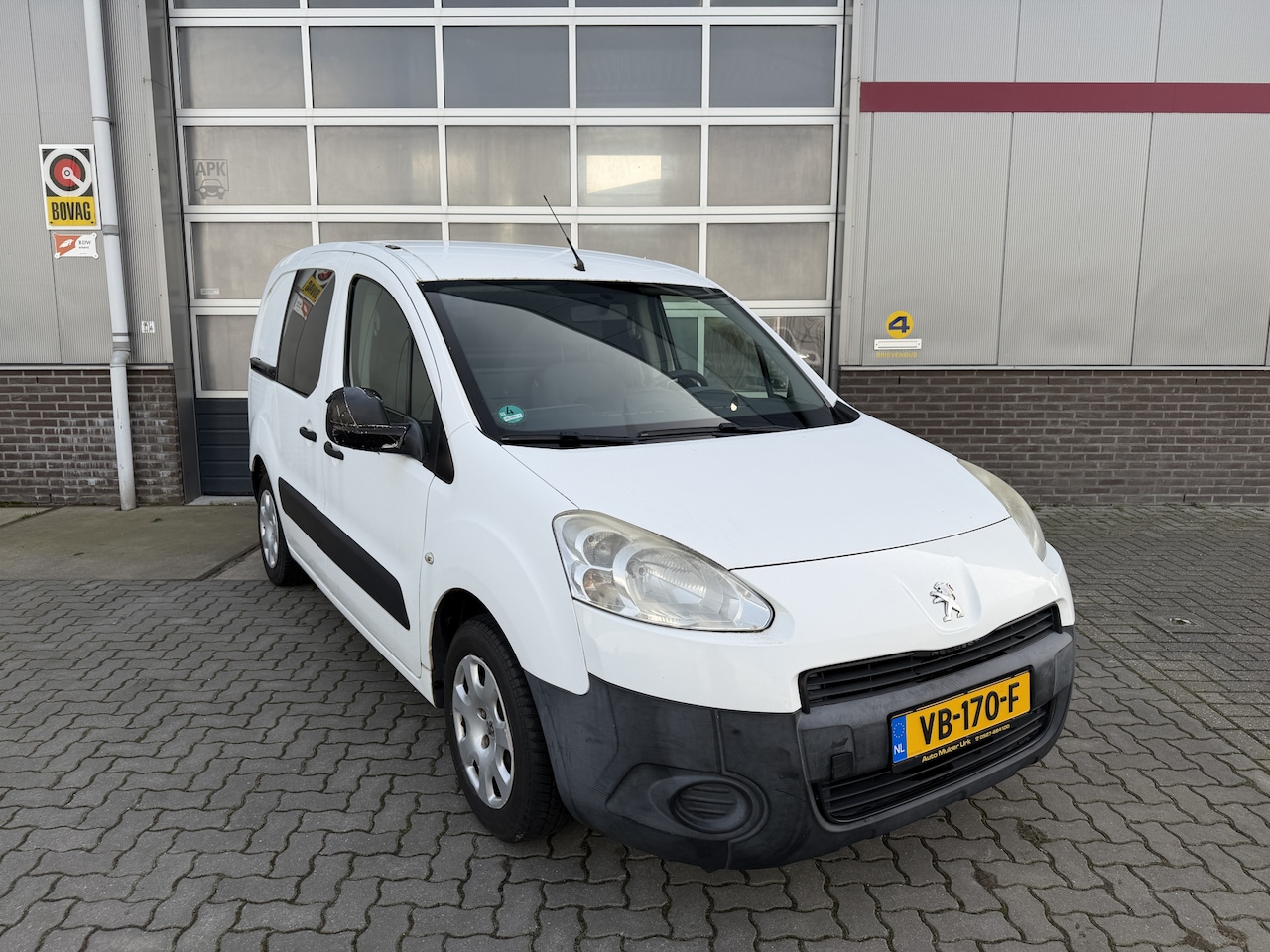 Peugeot Partner - 1.6 e-HDI 120 L1 XT Profit + 2Tronic - AutoWereld.nl