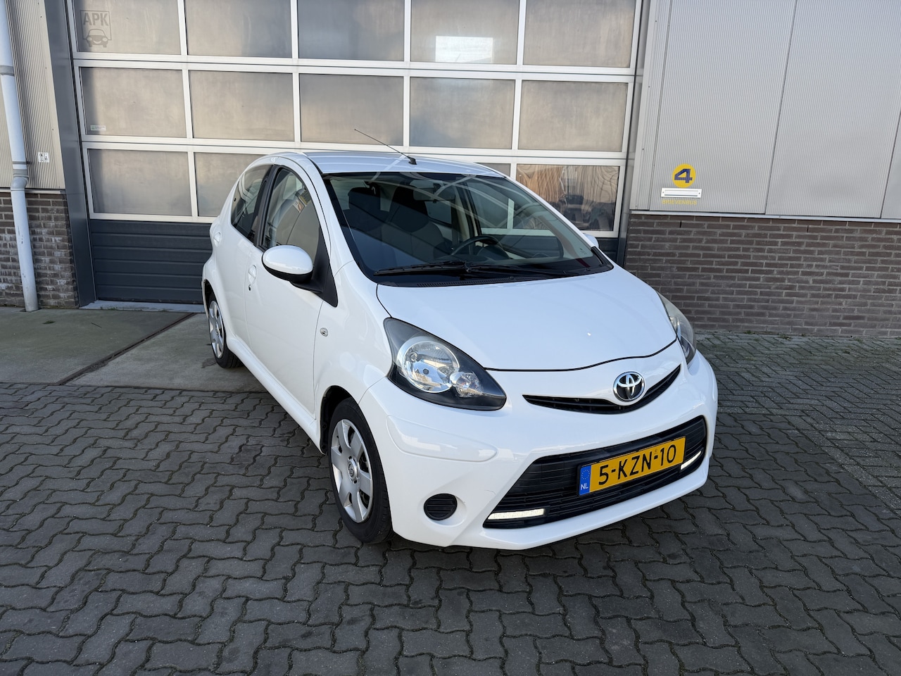 Toyota Aygo - 1.0 VVT-i Aspiration 1.0 VVT-i Aspiration - AutoWereld.nl