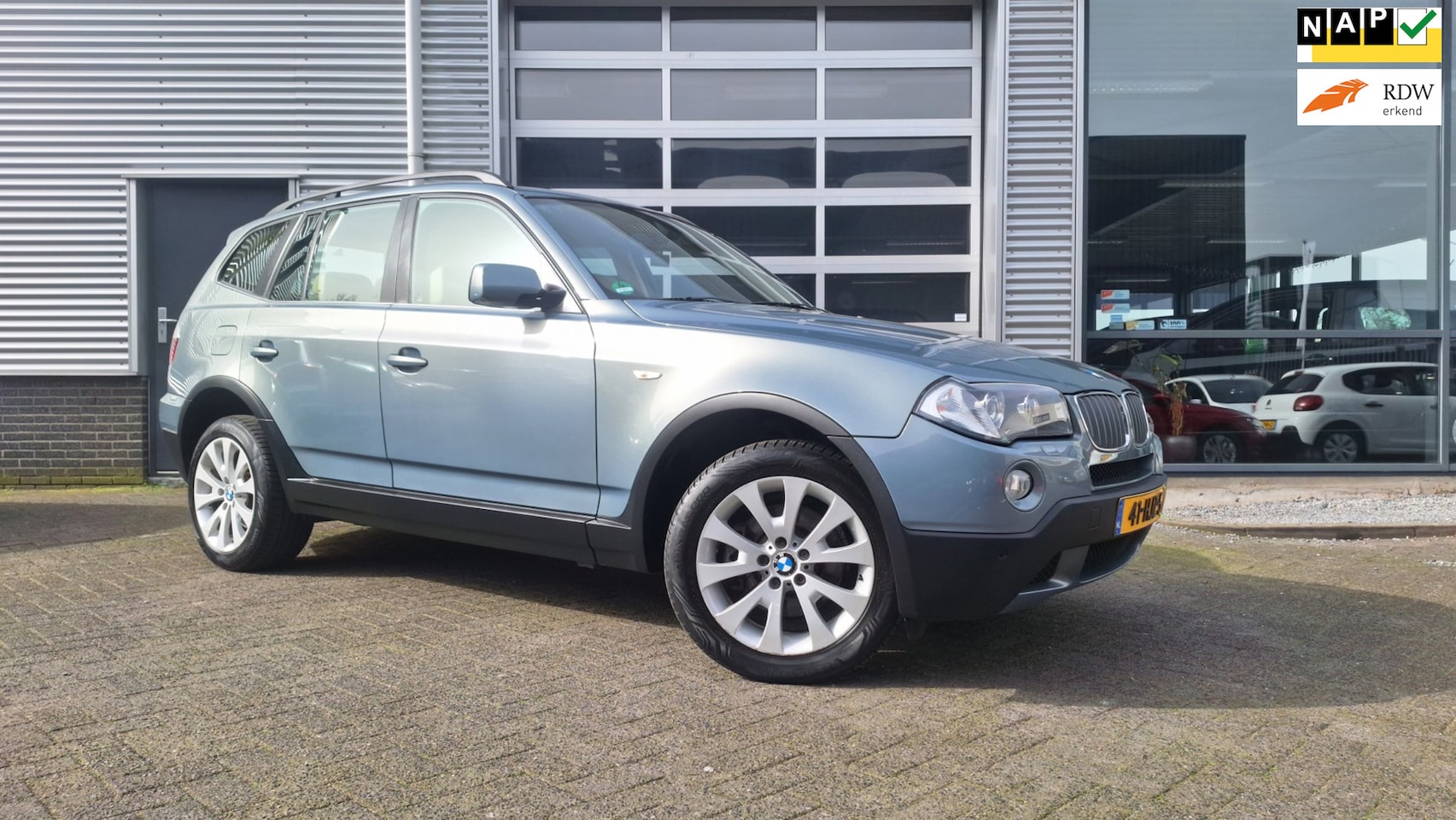 BMW X3 - XDrive25i/Trekhaak/Cruise/Nav/Leer/Sportstoelen/ - AutoWereld.nl