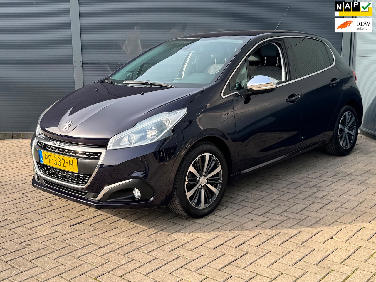 Peugeot 208 - 1.2 PureTech Allure / Automaat / Carplay / Leer - AutoWereld.nl