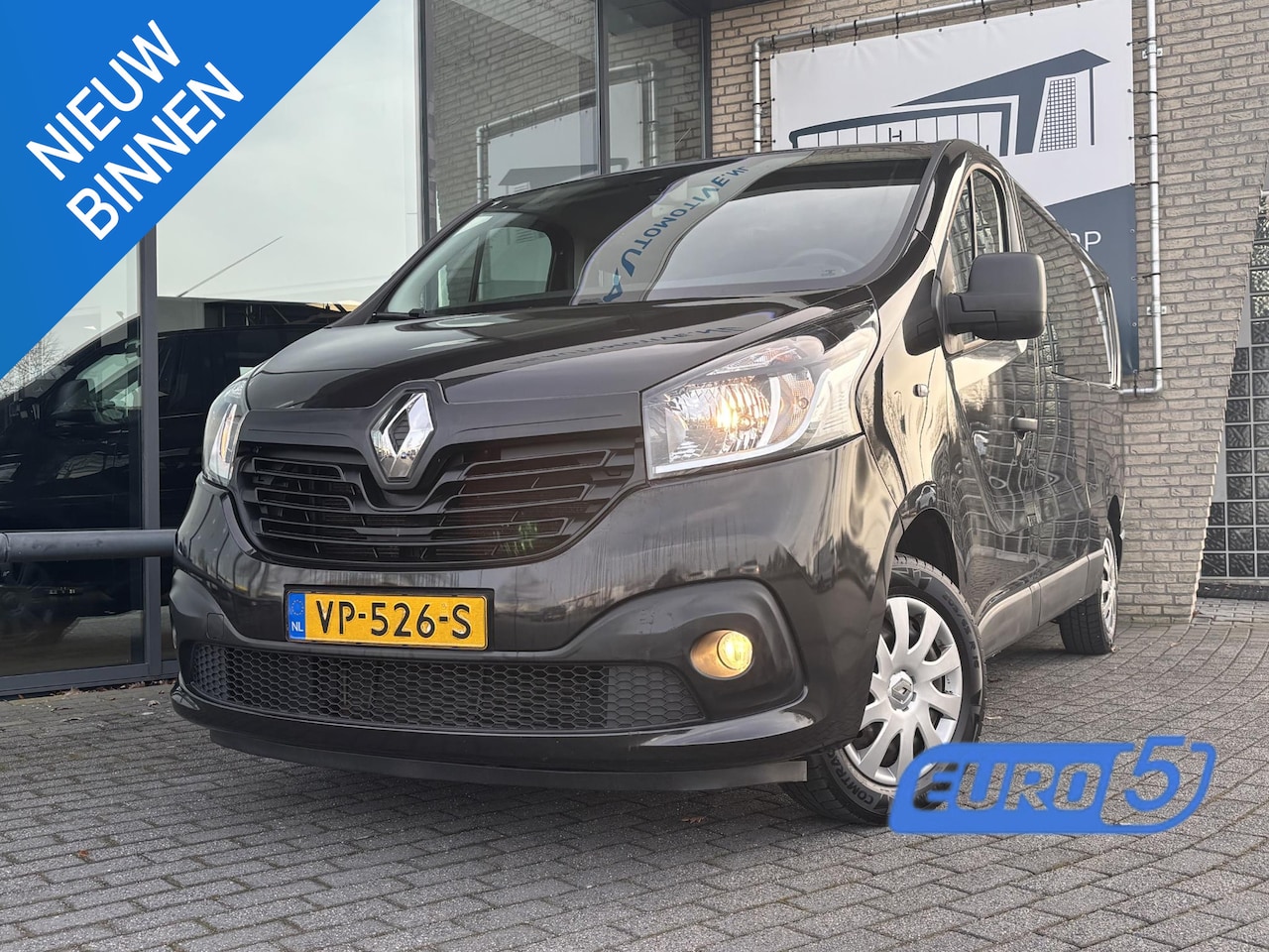 Renault Trafic - 1.6 dCi T29 L2H1 DC*ECC*CRUISE*NAVI*HAAK*CAM* - AutoWereld.nl