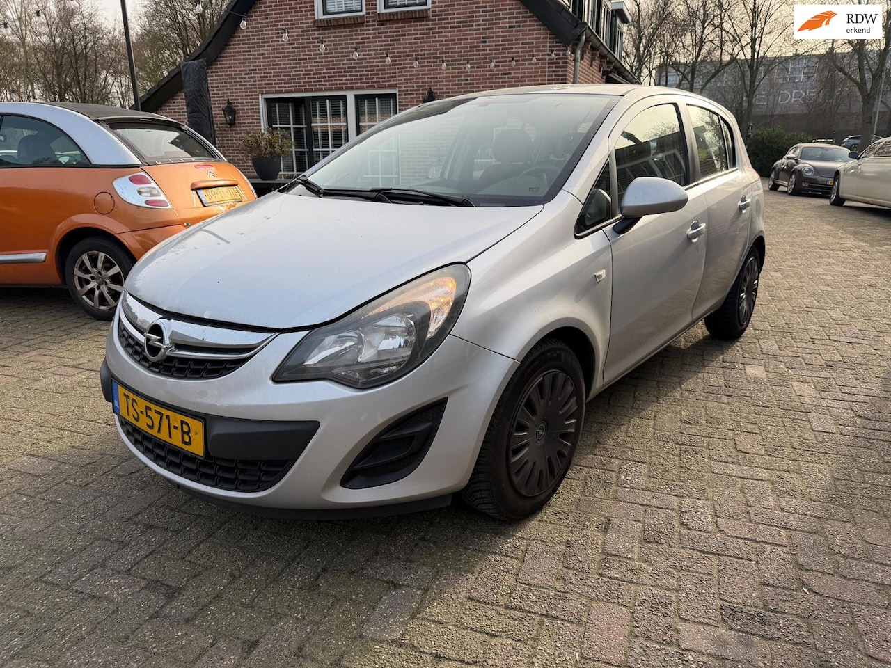 Opel Corsa - 1.2-16V Design Edition NIEUWE APK t/m 05-03-2026 - AutoWereld.nl
