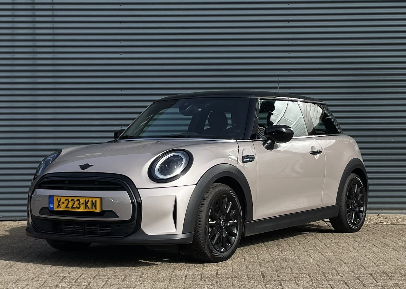 MINI Cooper - Mini (f65) 1.5 136PK Camden Edition Black-Line - AutoWereld.nl