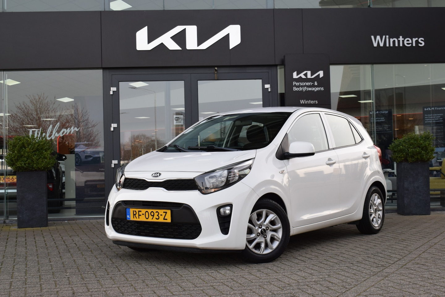Kia Picanto - 1.0 CVVT ComfortPlusLine Navigator | Camera | Navigatie | Airco | Bluetooth | DAB+ | - AutoWereld.nl