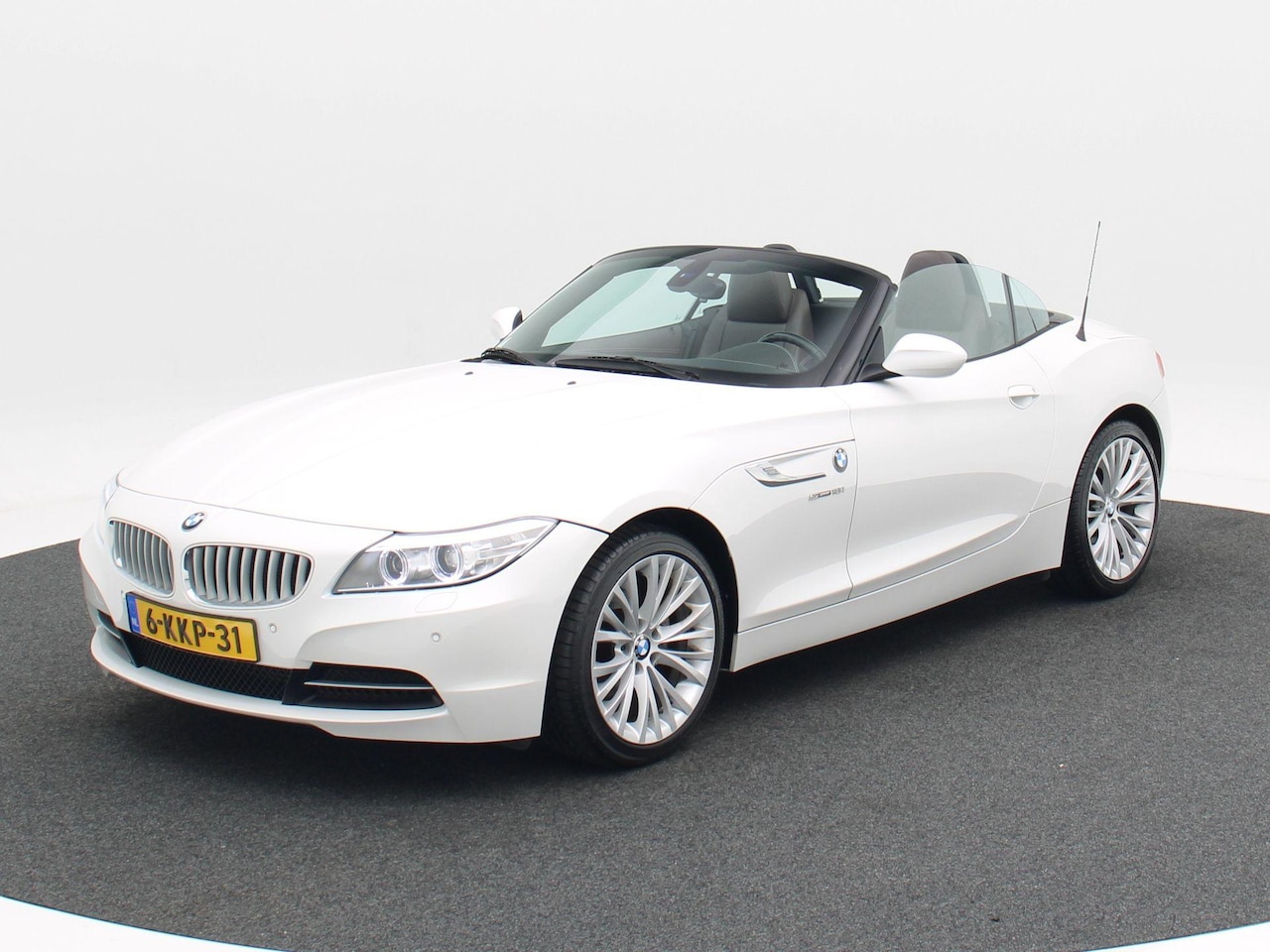 BMW Z4 Roadster - sDrive18i Executive 157 Pk | Elektrisch Cabrio Dak | Bruin Leder | Stoelverwarming | Navig - AutoWereld.nl
